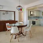 Lumina Apartamento Kardhianí